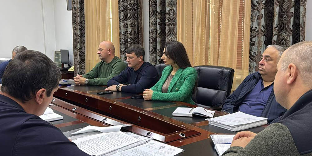 Республикӕ Хуссар Ирыстоны Генералон прокуратурӕ дарддӕр ӕххӕст кӕны системон куыст кусджыты профессионалон цӕттӕдзинад фидар кӕныныл ӕмӕ барадон культурӕ райрӕзын кӕныныл прокуророн цӕстдарды оргӕнты