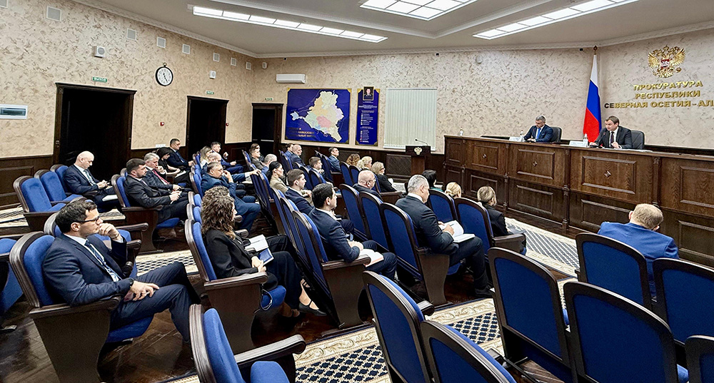 Республикӕ Хуссар Ирыстоны ӕмӕ Уӕрӕсейы Федерацийы цӕстдарды уагдӕтты ӕмгуыстады программӕ ӕххӕст кӕныны фӕлгӕты ӕрныхас кодтой хӕдзары тыхмиты ныхмӕ тохыл ӕмӕ сывӕллӕтты хъахъхъӕныныл