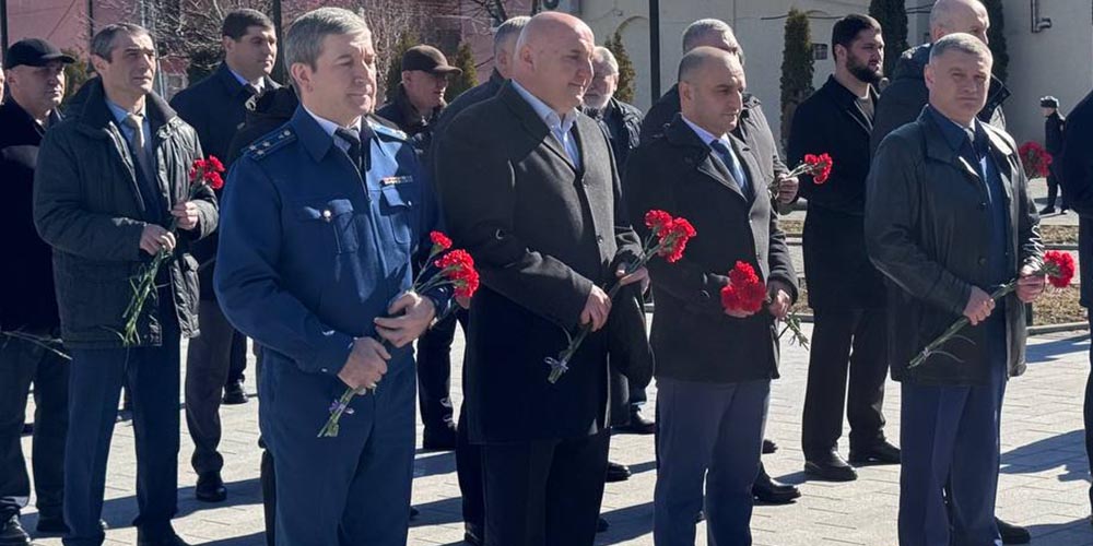 Райгуырæн бæстæйы хъахъхъæнджыты ном ссардтой сæ цырты раз