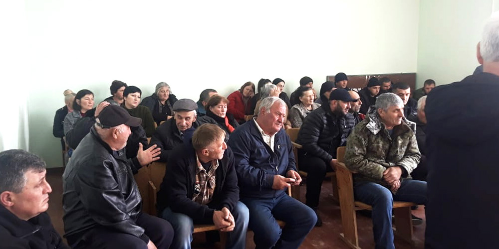 Прокурор Знаурского района принял участие во встрече с жителями Зиуатской сельской администрации Знаурского района