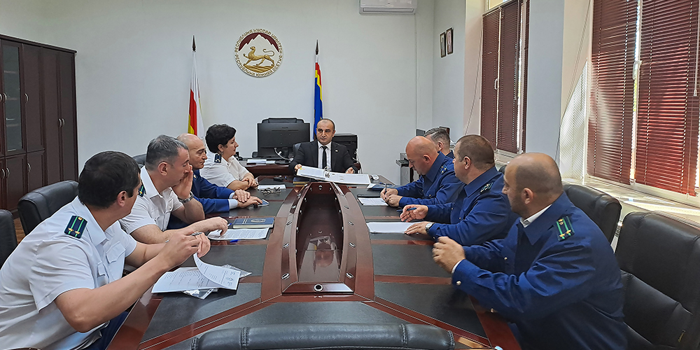 В Генеральной прокуратуре Республики Южная Осетия под председательством Генерального прокурора Григория Собаева состоялось заседание коллегии