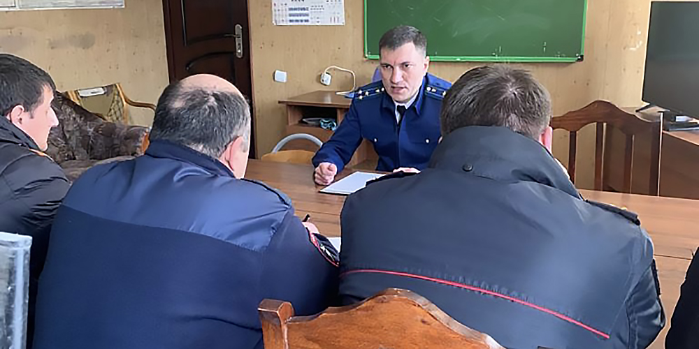 Прокурором города Цхинвал проведены плановые занятия с дознавателями УГИБДД МВД Республики Южная Осетия